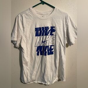 Nike t-shirt